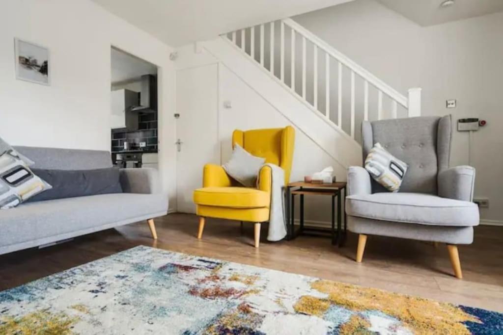 New Build House Near Trafford Centre With Drive Manchester Ngoại thất bức ảnh
