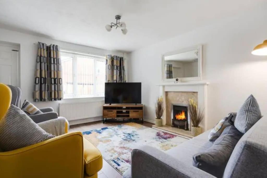 New Build House Near Trafford Centre With Drive Manchester Ngoại thất bức ảnh